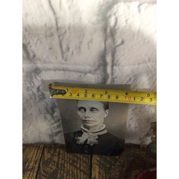 Creepy Reprint Photo of Antique Skeletal Looking Woman - Picture 8 of 10